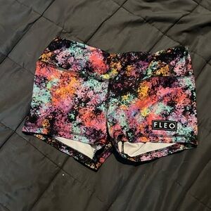 Fleo Shorts